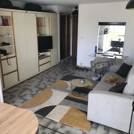 : Vue Sur Le Port Apartment *